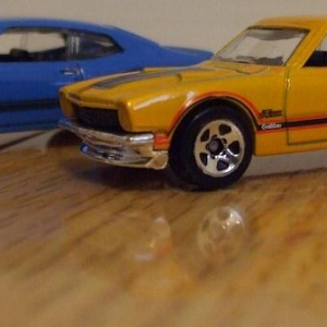 Yellow & Blue '71 Maverick Grabber